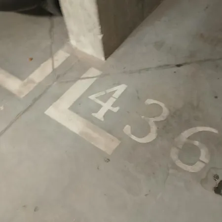 Waterfront-bw Hena *