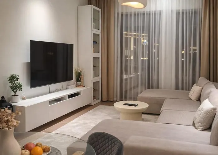 Waterfront-bw Hena * Белград