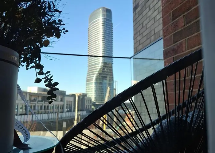 Waterfront-bw Hena Apartman