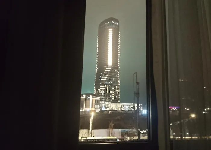 Waterfront-bw Hena *